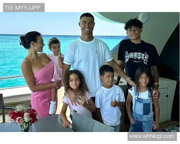 内马尔女儿的成长故事与足球明星父亲的亲密关系揭秘